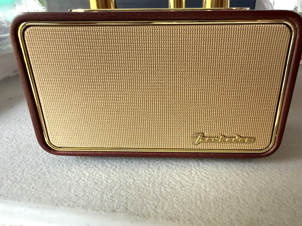Trenbader Retro Bluetooth Speaker Radio Genuine Walnut Wood Cabinet Gold Accents